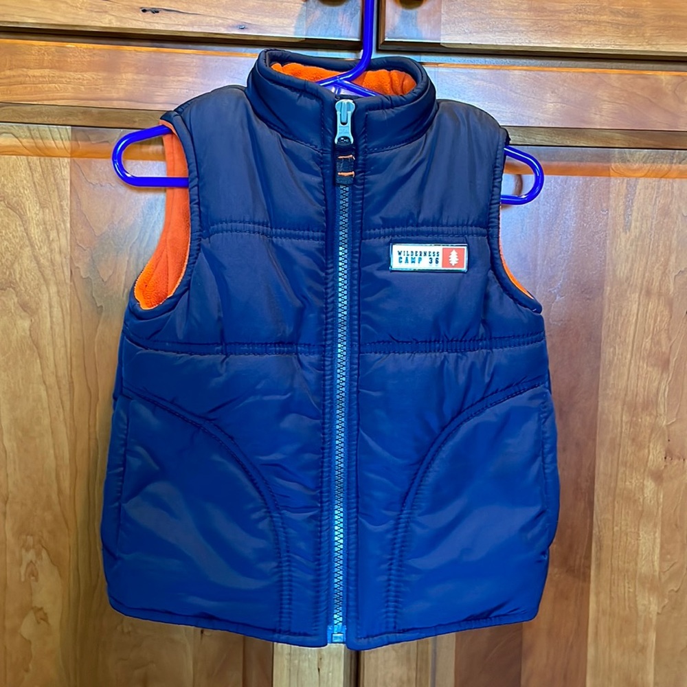 Carters Youth Vest Size 2T